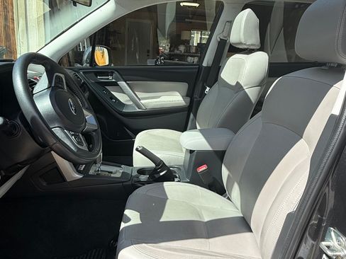 Used 2018 Subaru Forester 2.5i Limited image 8