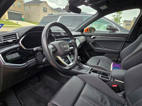 Used 2020 Audi Q3 2.0T Prestige w/ Prestige Package image 15