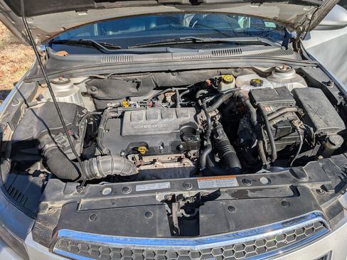 Used 2012 Chevrolet Cruze LT image 6