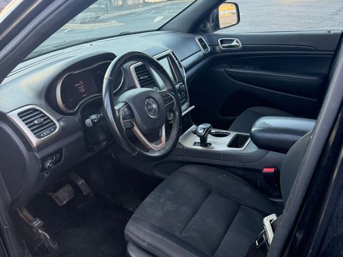 Used 2014 Jeep Grand Cherokee Laredo w/ Security & Convenience Group image 6