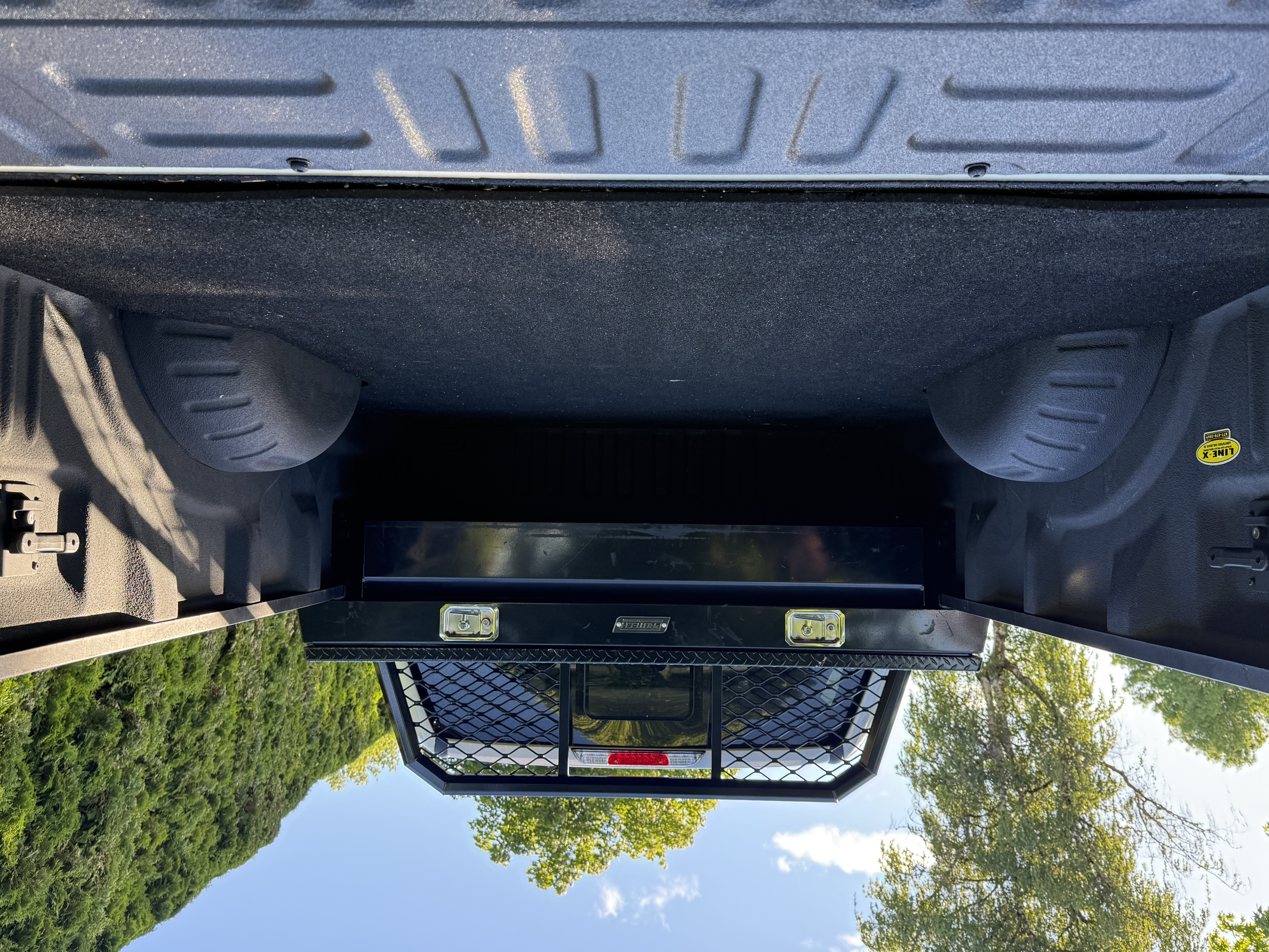 Used 2017 Ford F350 Lariat w/ Camper Package AWD/4WD image 11