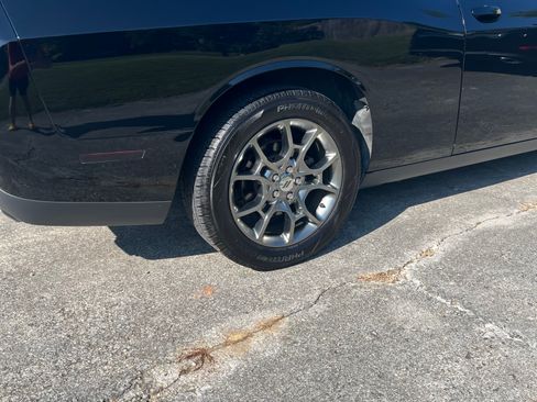 Used 2017 Dodge Challenger GT w/ GT Interior Package image 6