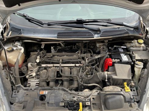 Used 2015 Ford Fiesta SE image 14