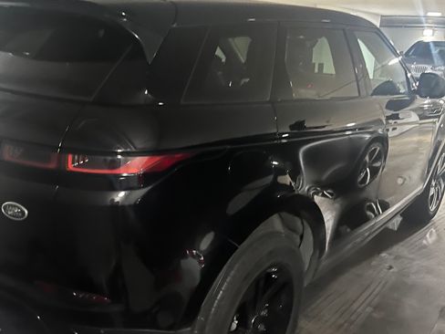 Used 2022 Land Rover Range Rover Evoque SE AWD/4WD image 6