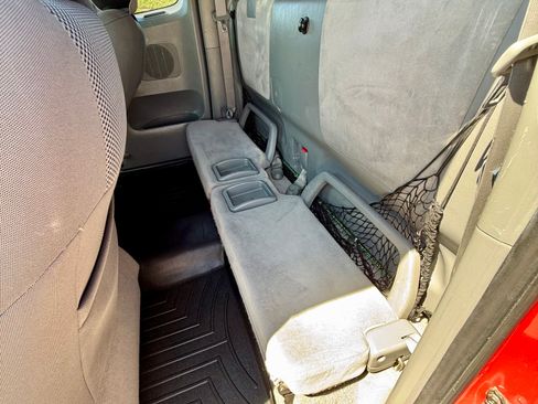 Used 2006 Toyota Tacoma 4x4 Access Cab V6 image 16