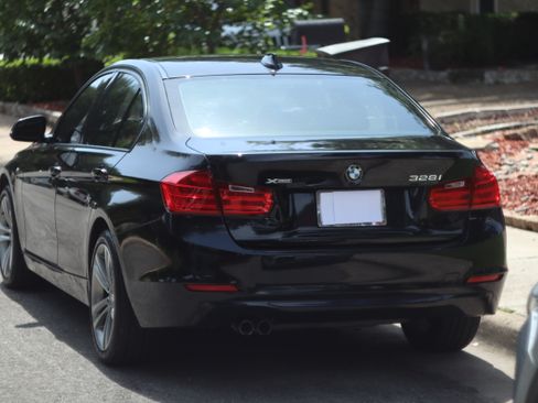 Used 2014 BMW 328i xDrive Sedan AWD/4WD image 4