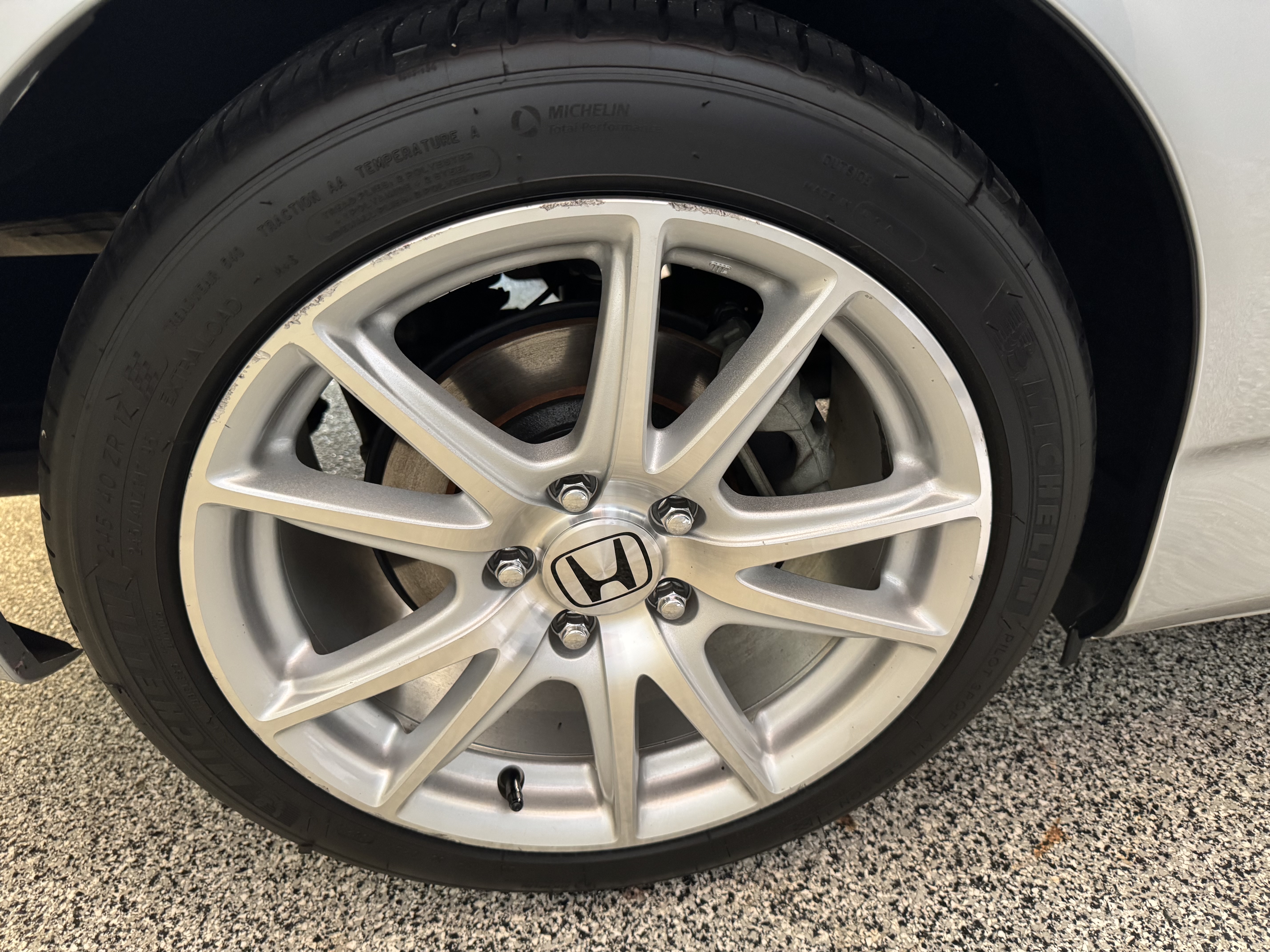 Used 2005 Honda S2000 image 12