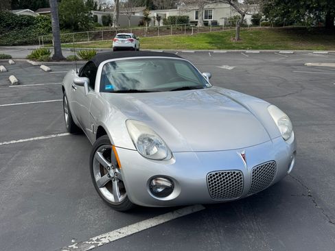 Used 2008 Pontiac Solstice Convertible w/ Premium Package image 8