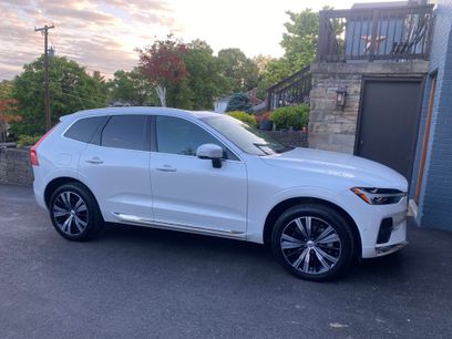 Used 2022 Volvo XC60 B6 Inscription w/ Advanced Package