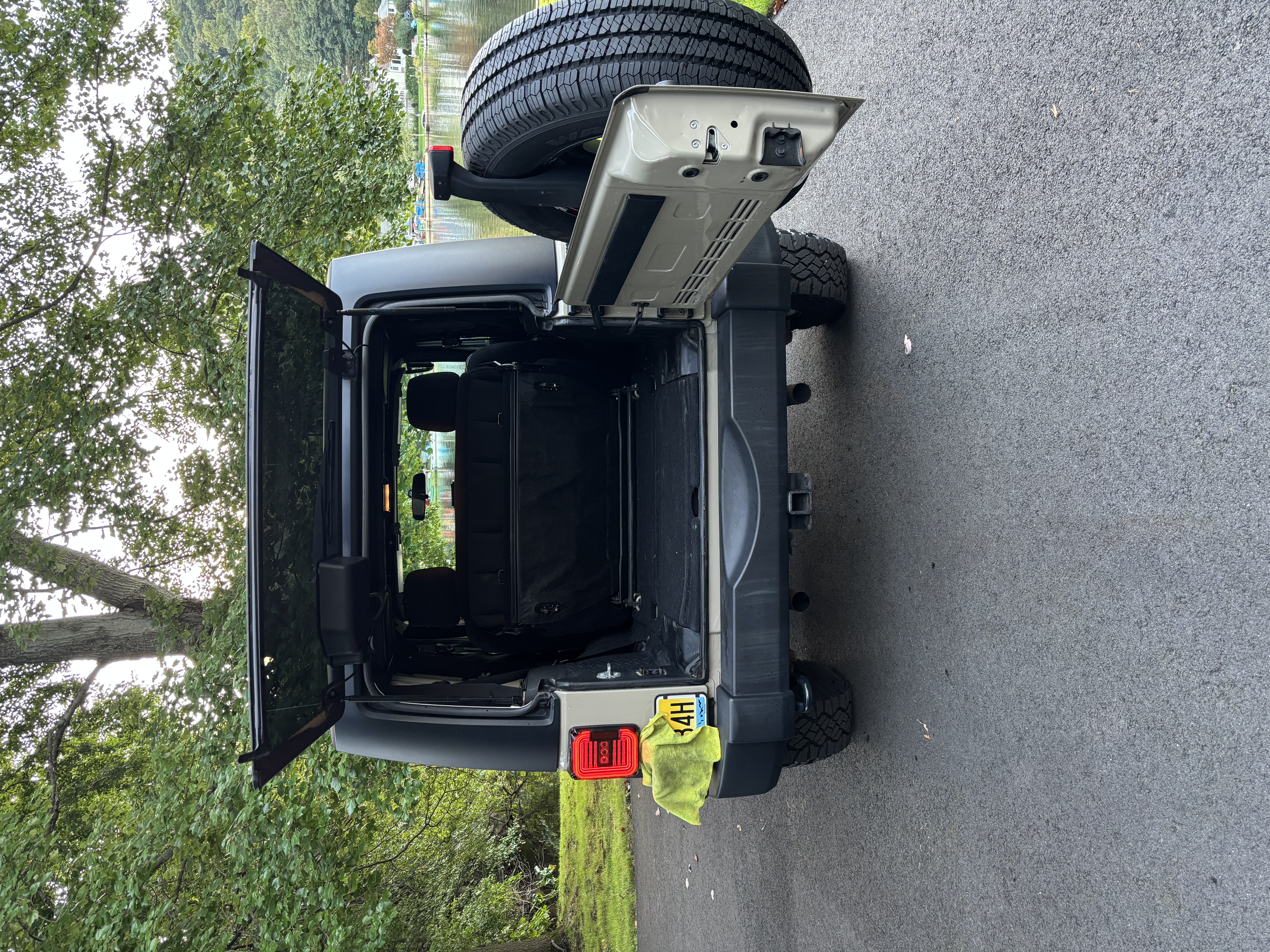 Used 2018 Jeep Wrangler Sport AWD/4WD image 14