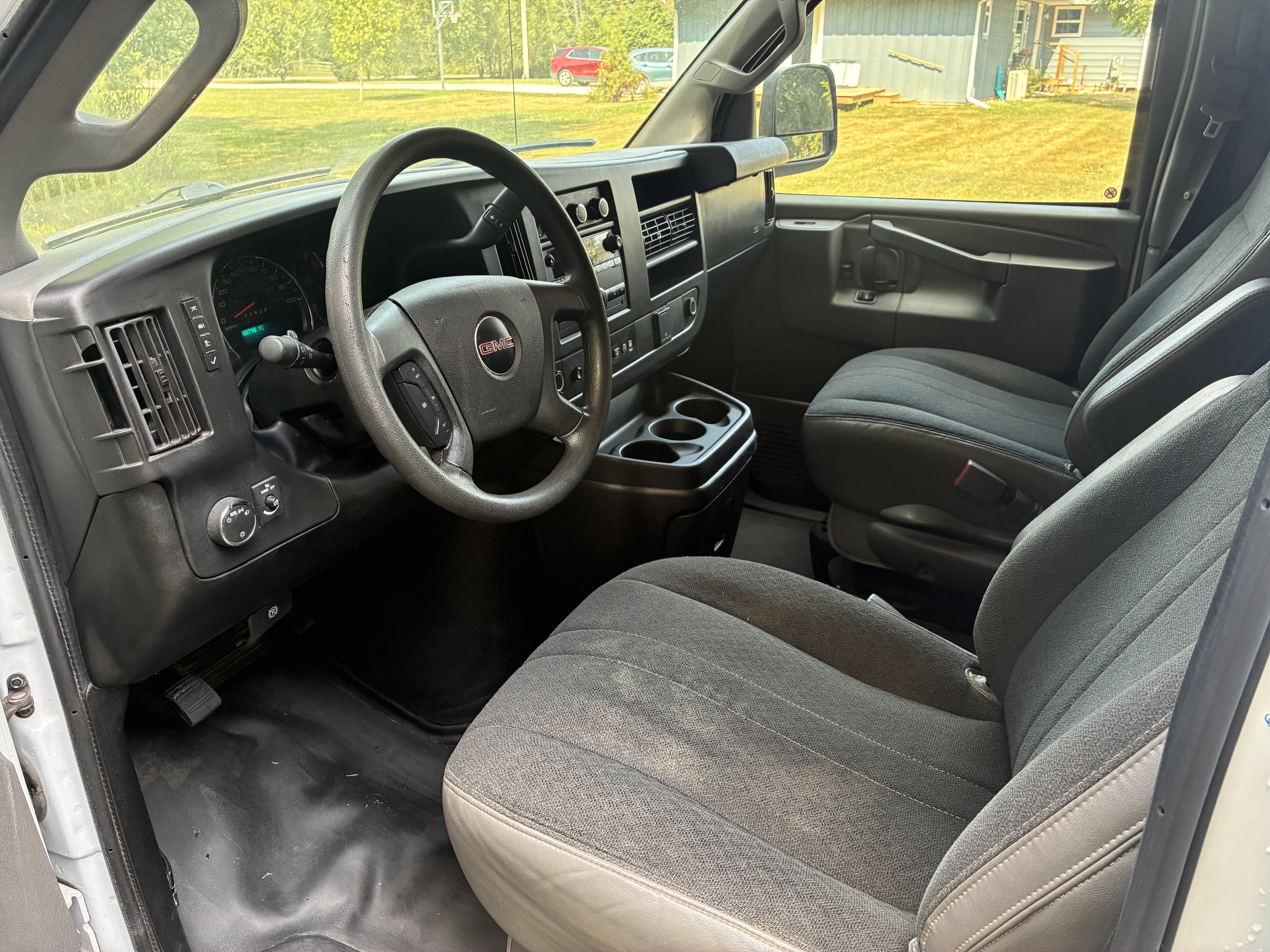 Used 2020 GMC Savana 2500 w/ Driver Convenience Package RWD image 13