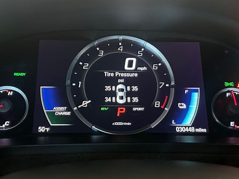 Used 2017 Acura NSX image 25