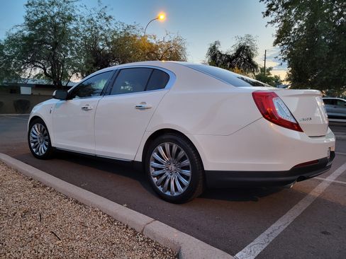 Used 2013 Lincoln MKS AWD image 6