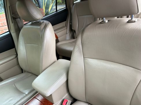 Used 2010 Toyota Highlander Limited image 17