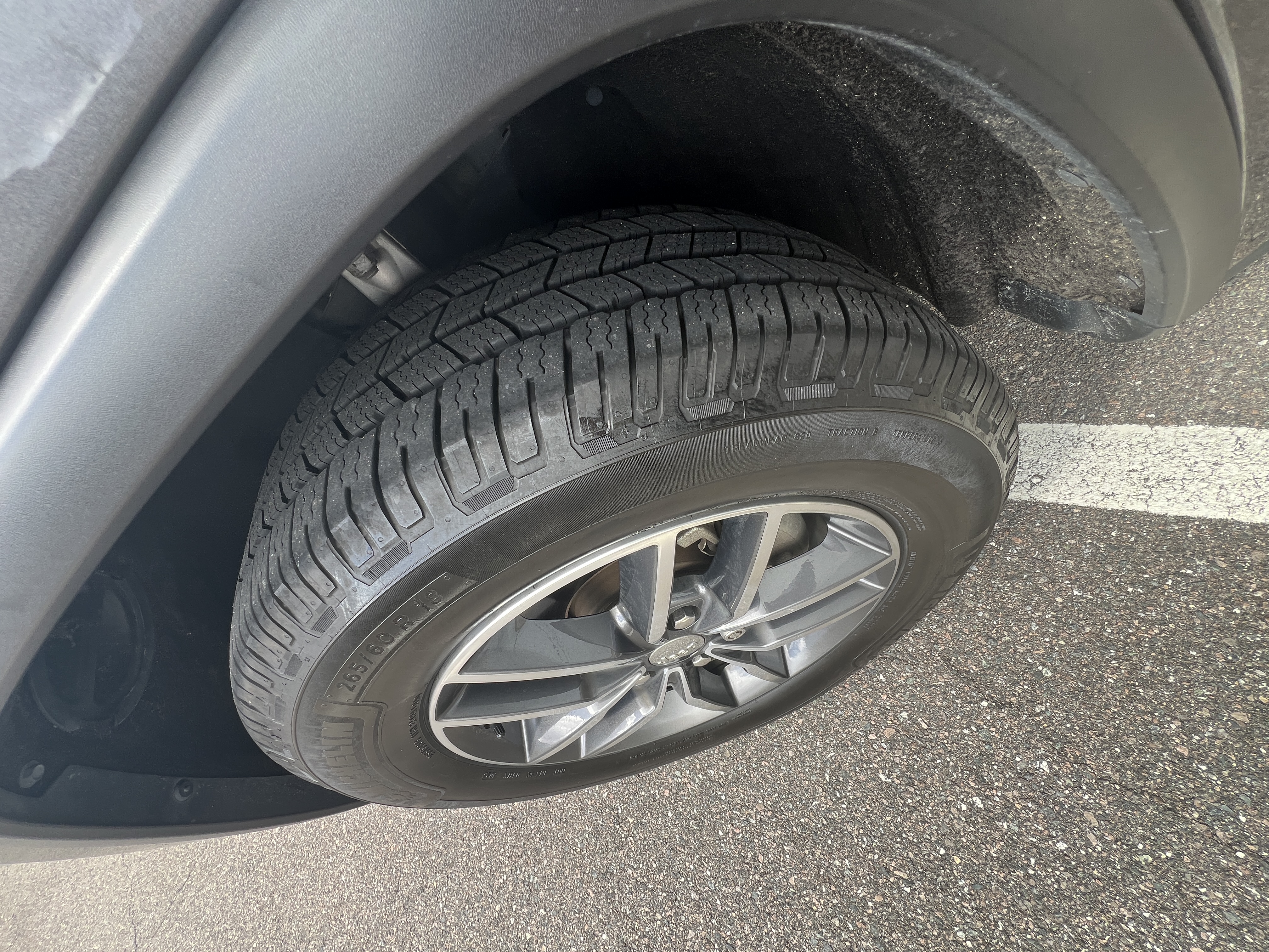 Used 2018 Jeep Grand Cherokee Laredo RWD image 14