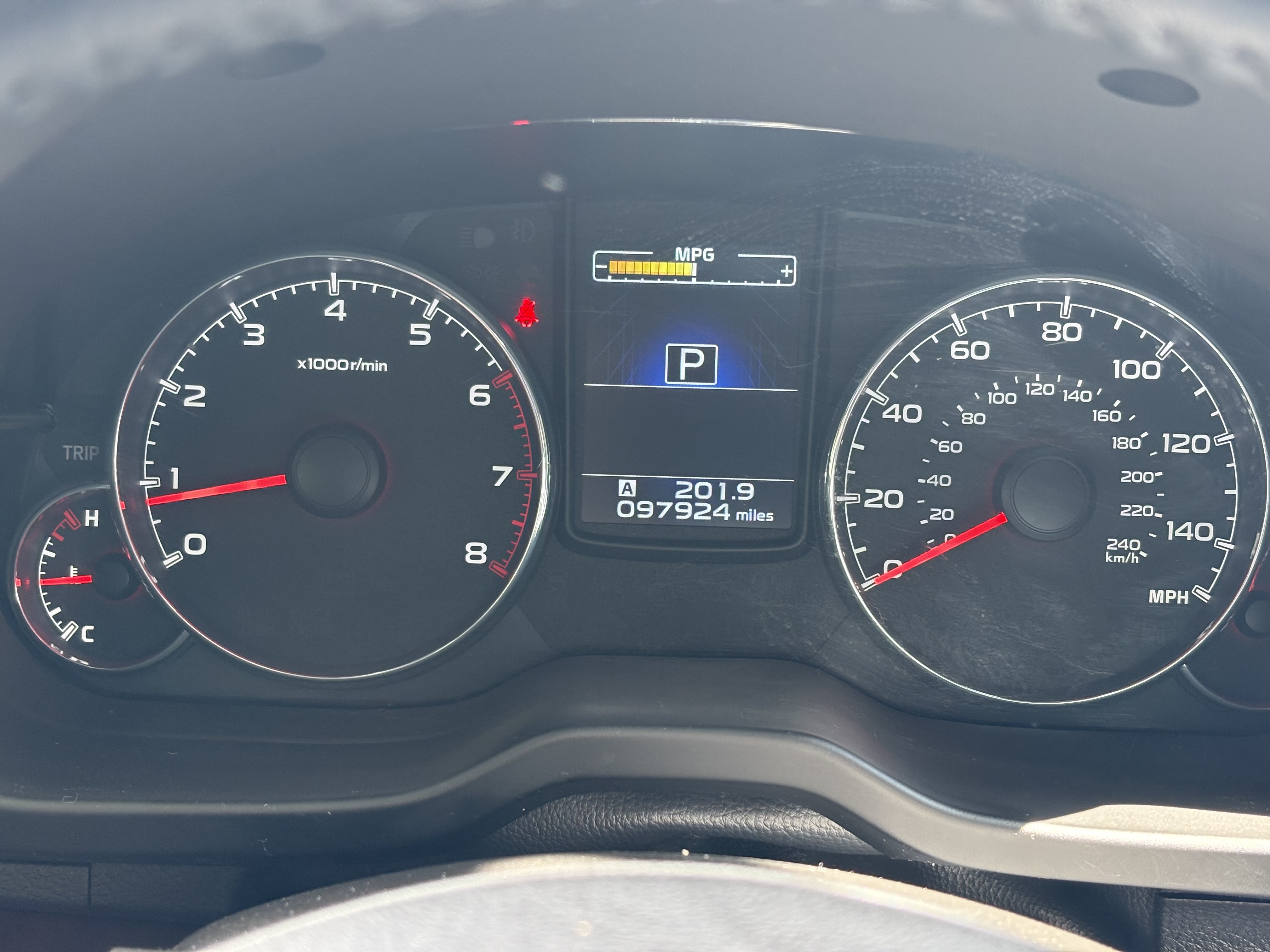 Used 2014 Subaru Legacy 2.5i Limited w/ Moonroof Package AWD/4WD image 7