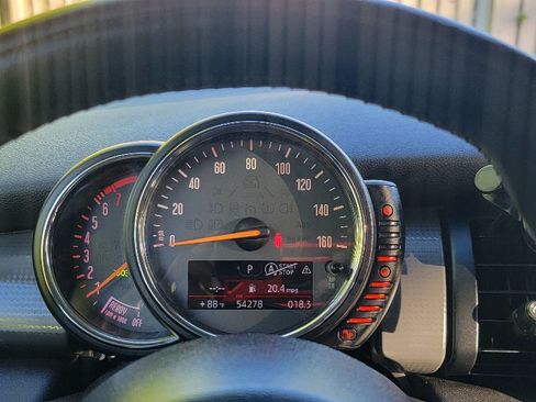 Used 2016 MINI Cooper 2-Door Hardtop image 5