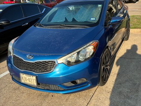 Used 2014 Kia Forte EX FWD image 1
