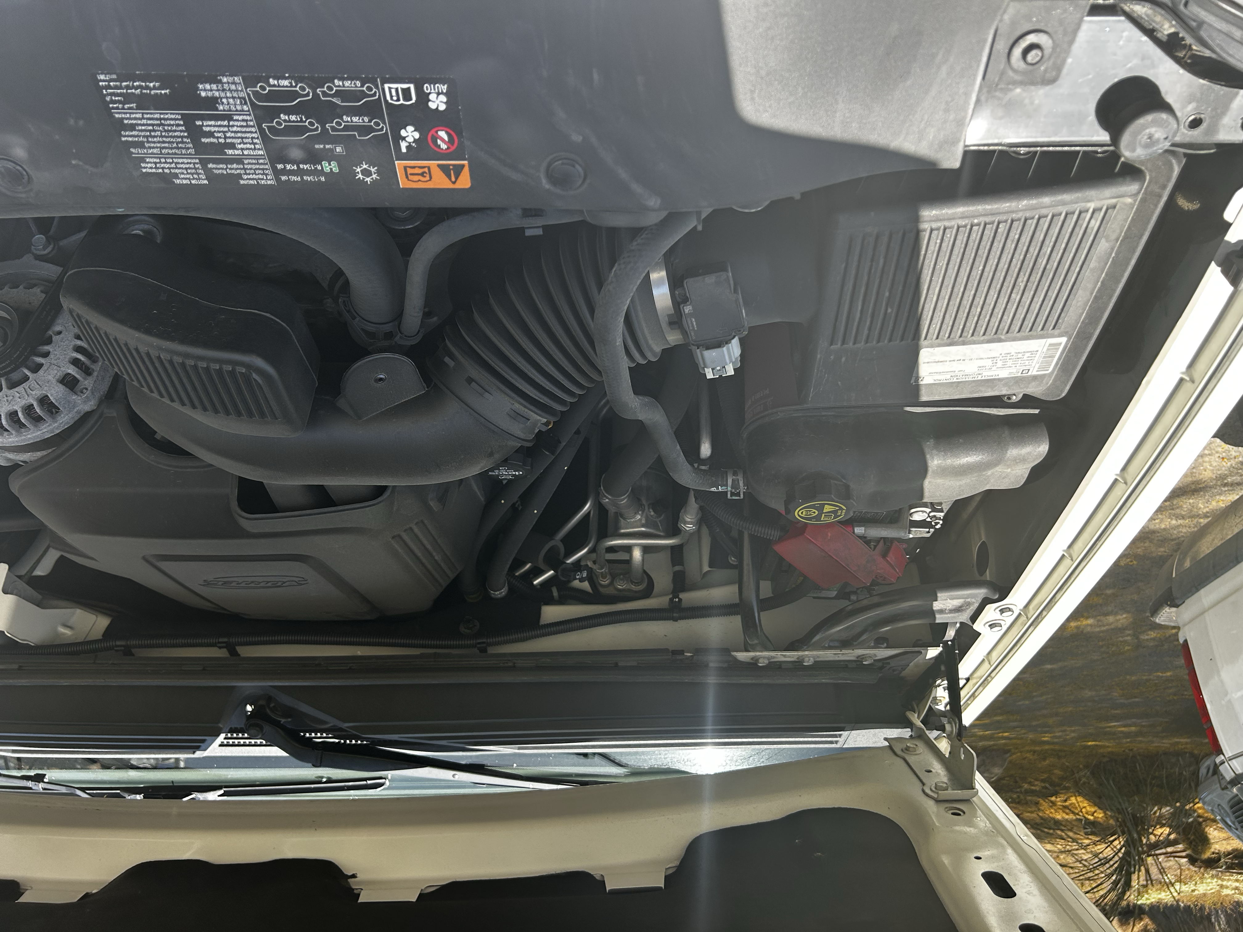 Used 2014 Cadillac Escalade Platinum RWD image 2