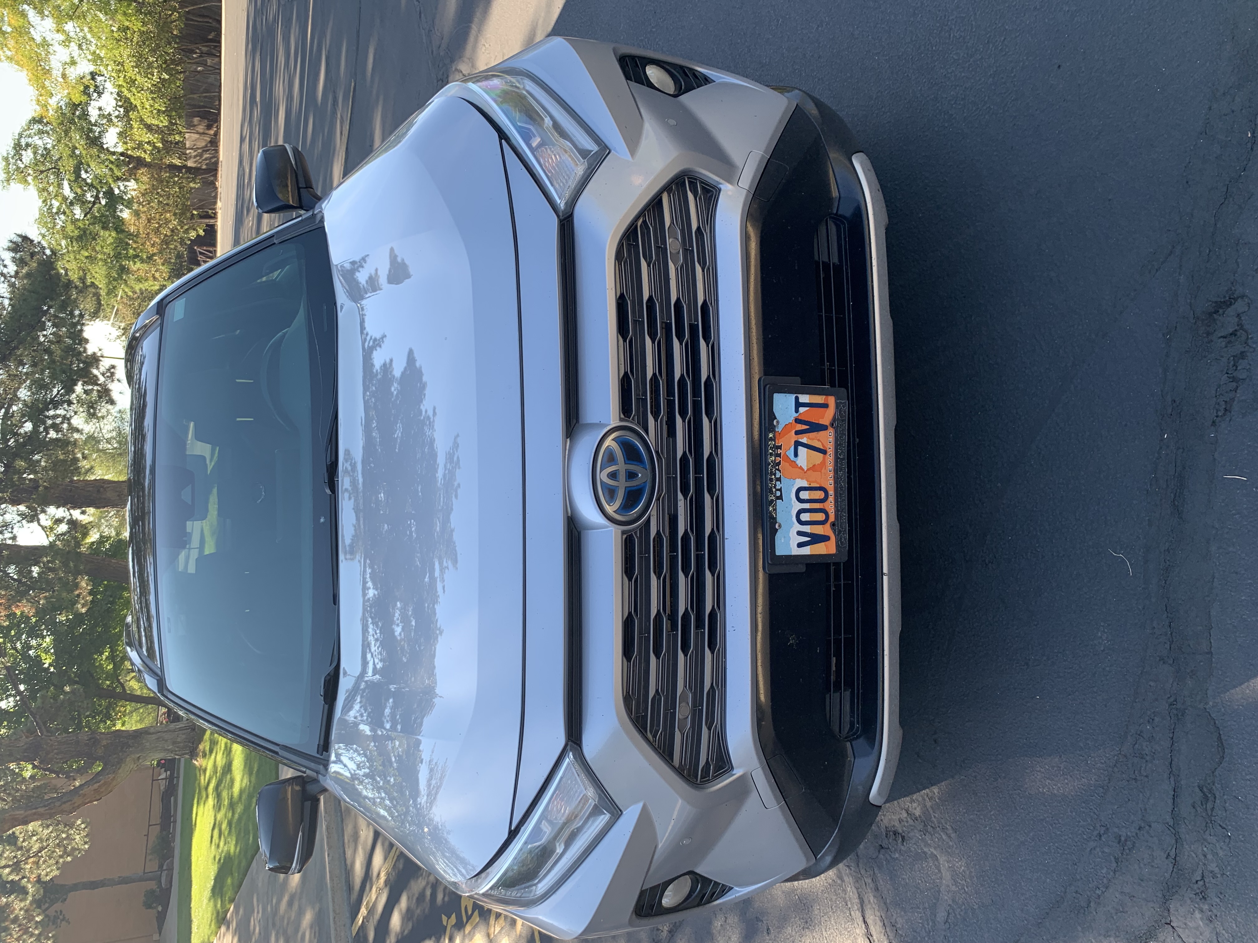 Used 2019 Toyota RAV4 XSE AWD/4WD image 2