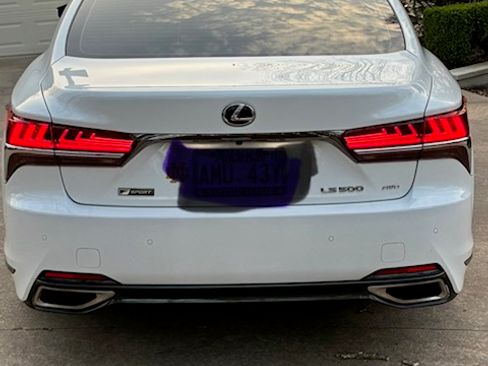 Used 2019 Lexus LS 500 F Sport w/ Accessory Package (Z1) image 6