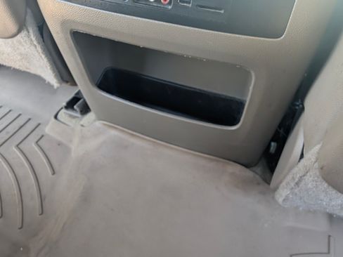 Used 2015 Chevrolet Suburban LTZ image 20