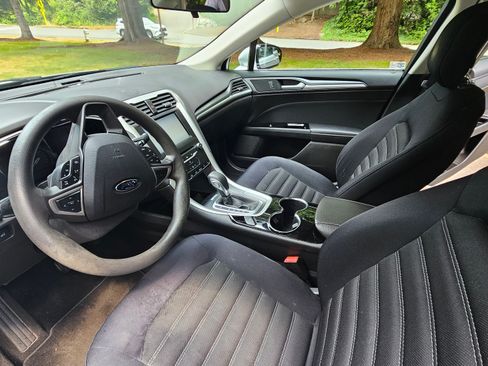 Used 2014 Ford Fusion SE image 11