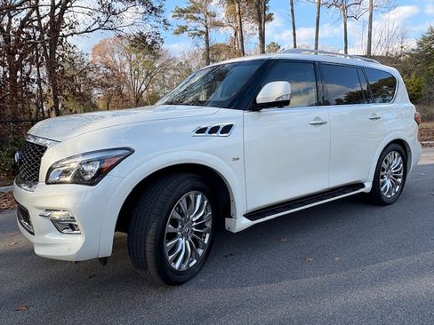 Used 2017 INFINITI QX80 2WD w/ Driver Assistance Package image 5