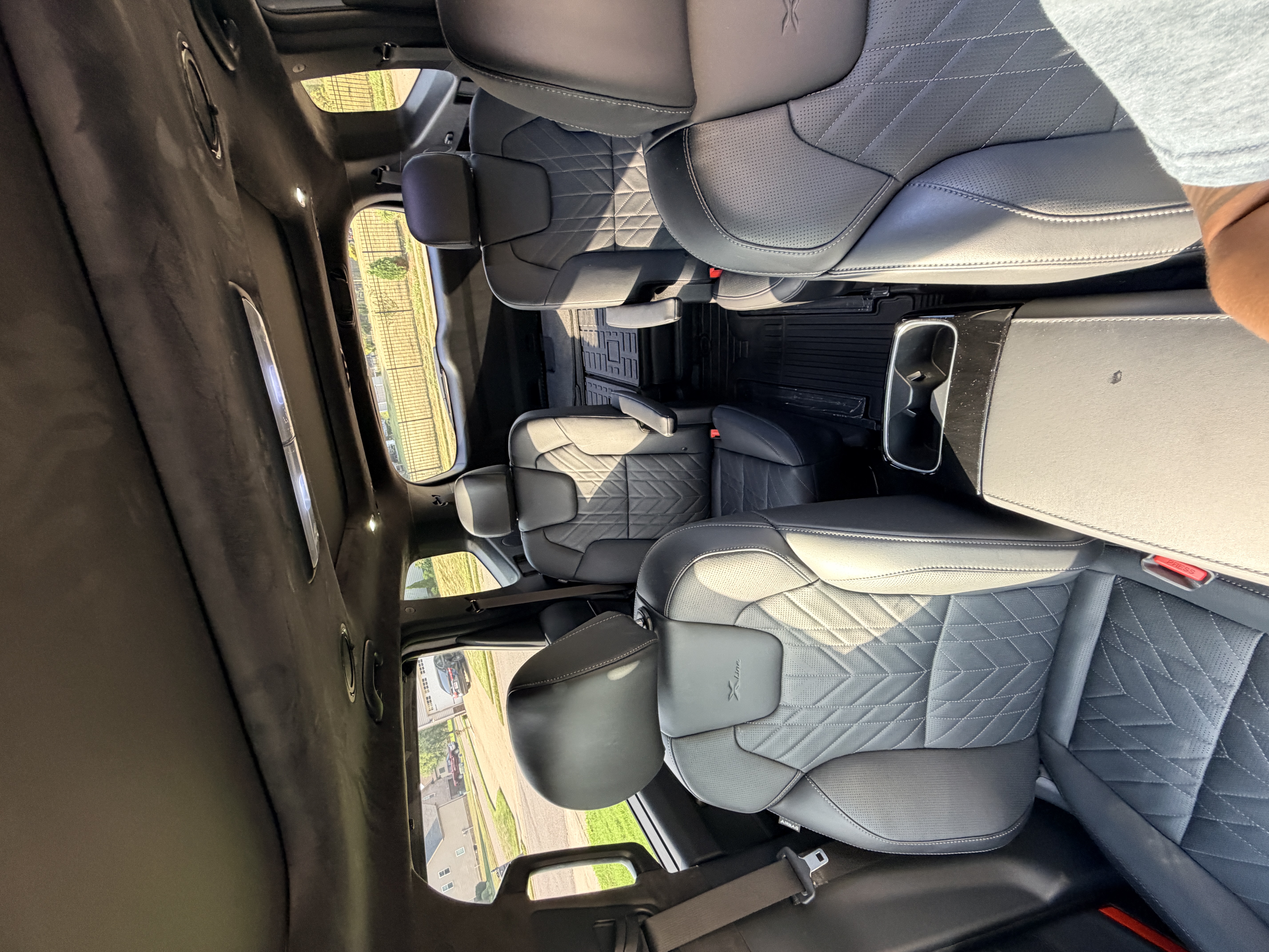 Used 2025 Kia Telluride SX Prestige X-Line AWD/4WD image 8
