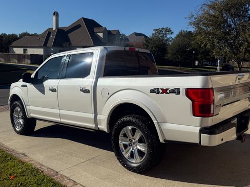 Used 2019 Ford F150 Platinum w/ Equipment Group 701A Luxury image 10