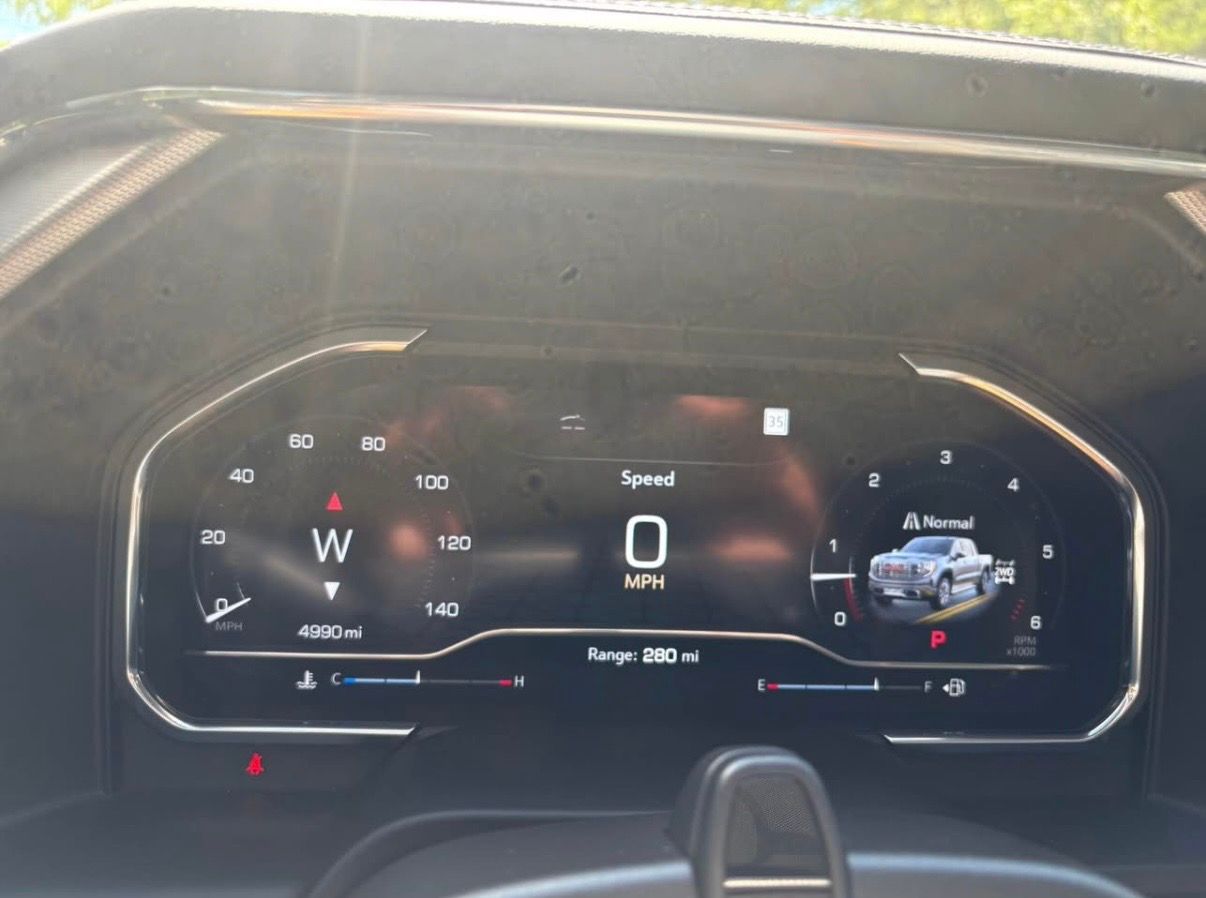 Used 2025 GMC Sierra 1500 Denali AWD/4WD image 13