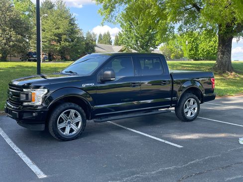 Used 2018 Ford F150 XLT w/ Equipment Group 302A Luxury AWD/4WD image 2