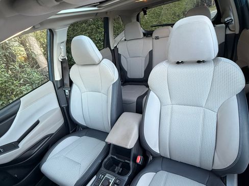 Used 2020 Subaru Forester Premium image 9