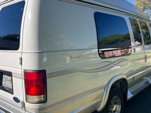 Used 1999 Ford E-250 and Econoline 250 Extended image 5