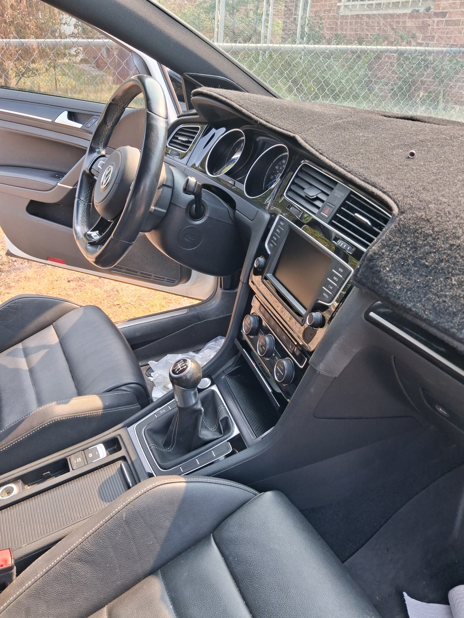 Used 2016 Volkswagen Golf 4-Door AWD/4WD image 20