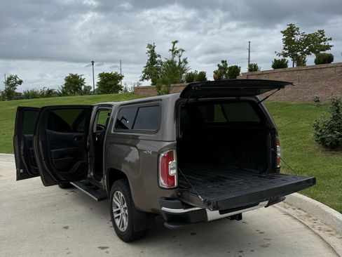Used 2016 GMC Canyon SLT w/ Driver Alert Package AWD/4WD image 6