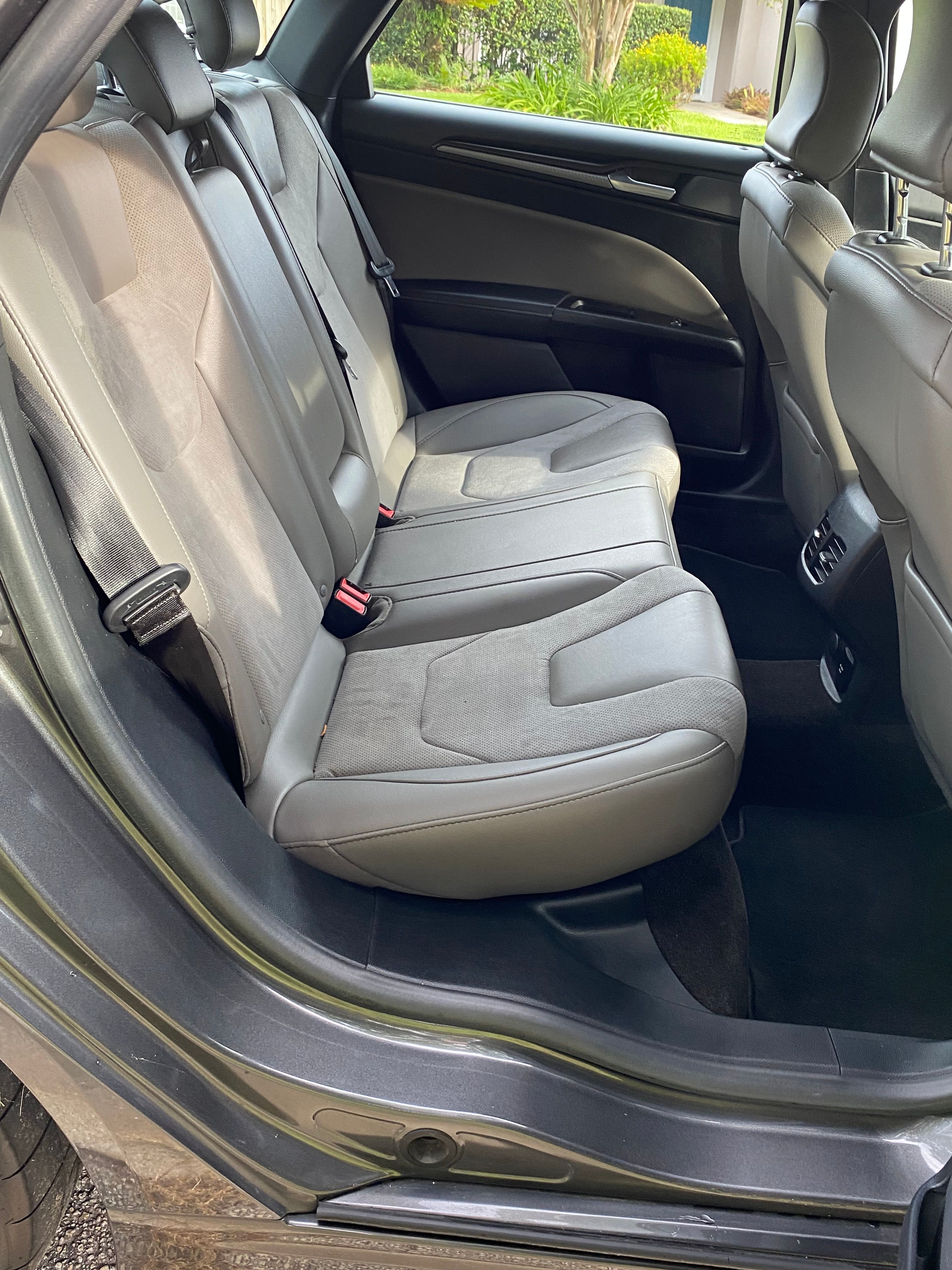 Used 2018 Ford Fusion Sport w/ Equipment Group 401A AWD/4WD image 4