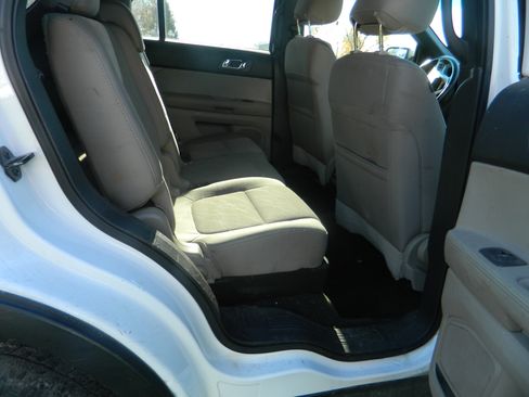 Used 2013 Ford Explorer 4WD image 9