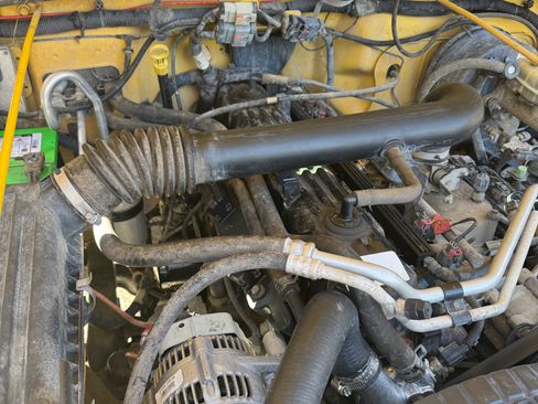 Used 2004 Jeep Wrangler 4WD w/ 30" Tire & Wheel Group image 11