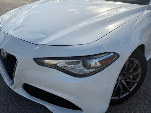 Used 2018 Alfa Romeo Giulia image 6