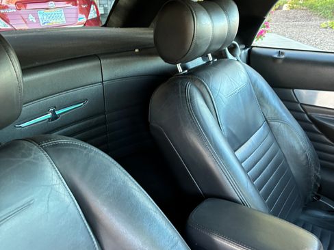 Used 2002 Ford Thunderbird image 12