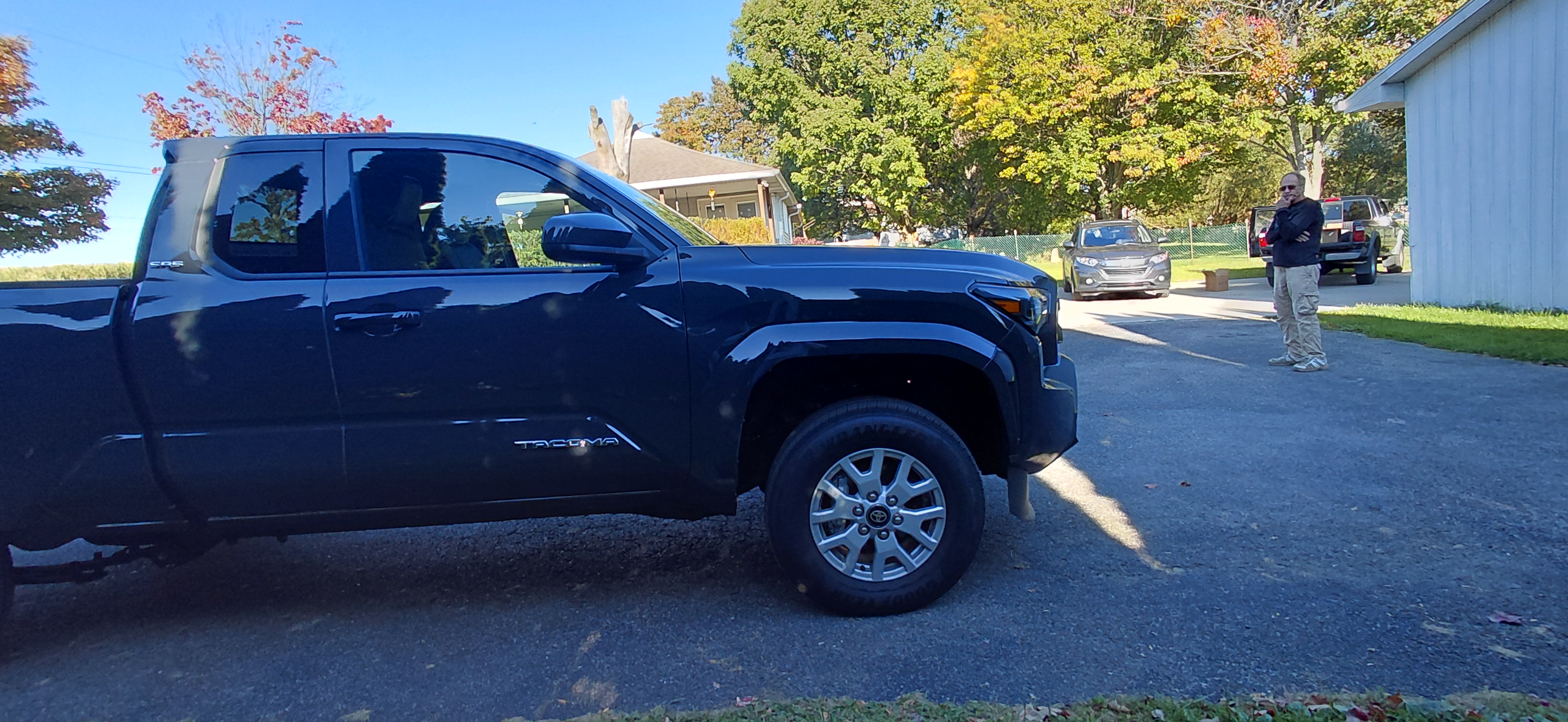 Used 2026 Toyota Tacoma SR5 AWD/4WD image 5