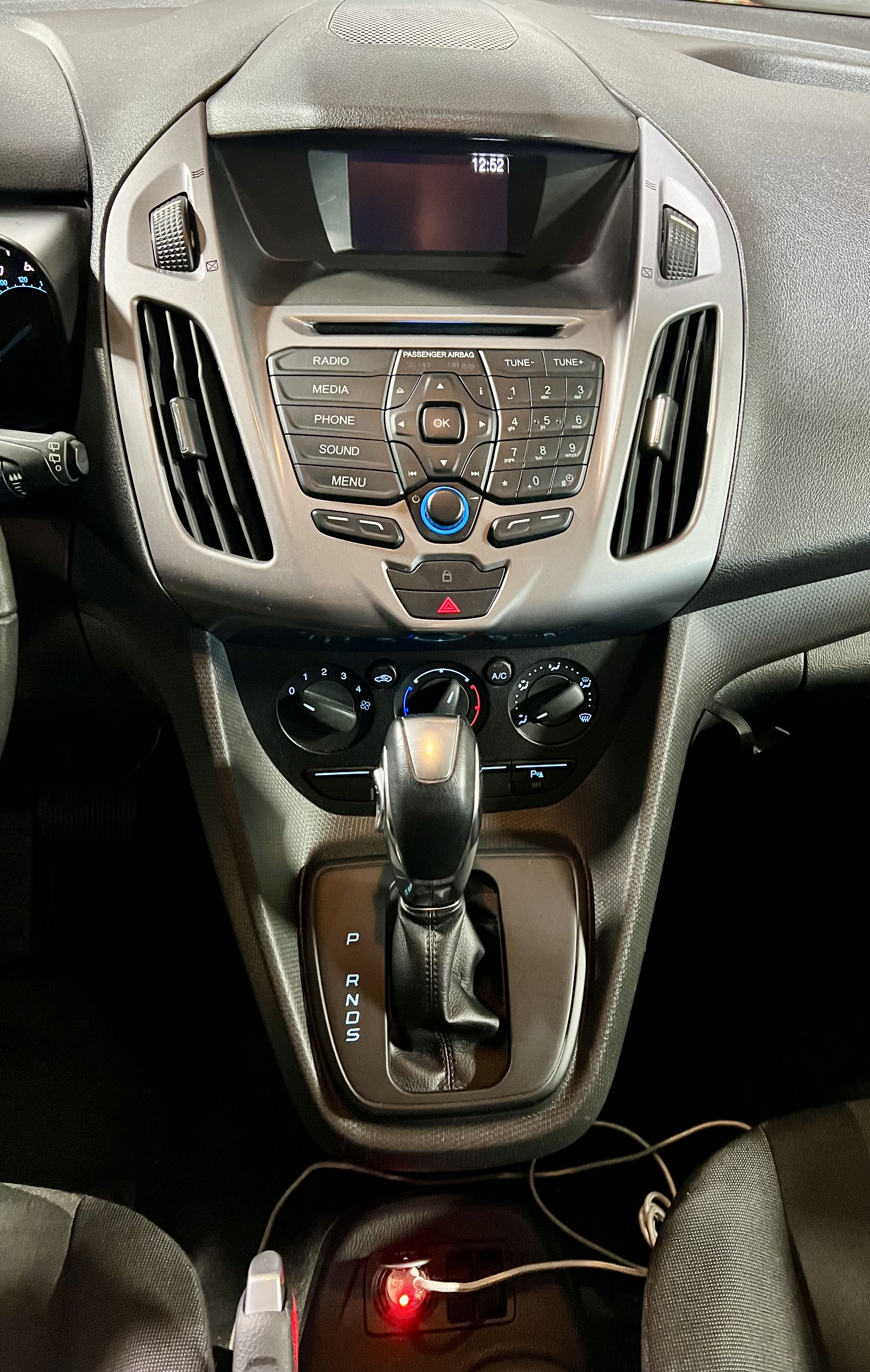 Used 2018 Ford Transit Connect XLT FWD image 6