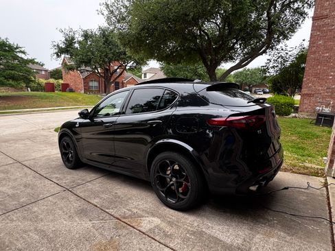 Used 2018 Alfa Romeo Stelvio Quadrifoglio w/ Driver Assist Dynamic Package image 5