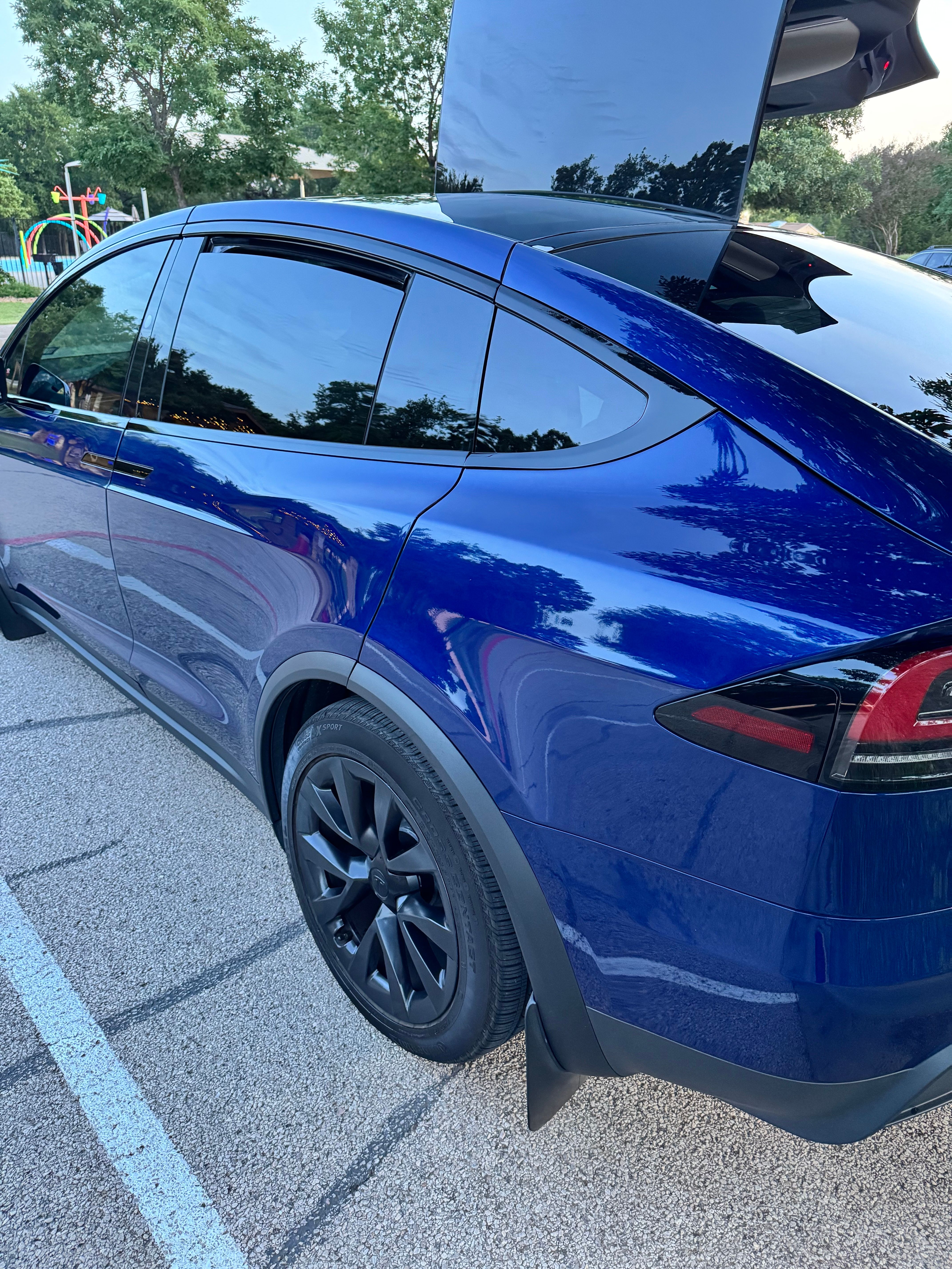 Used 2024 Tesla Model X AWD/4WD image 6