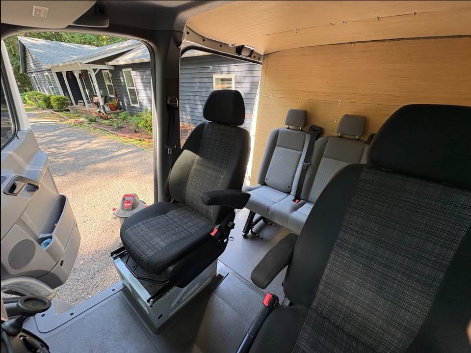 Used 2018 Mercedes-Benz Sprinter 2500 image 2
