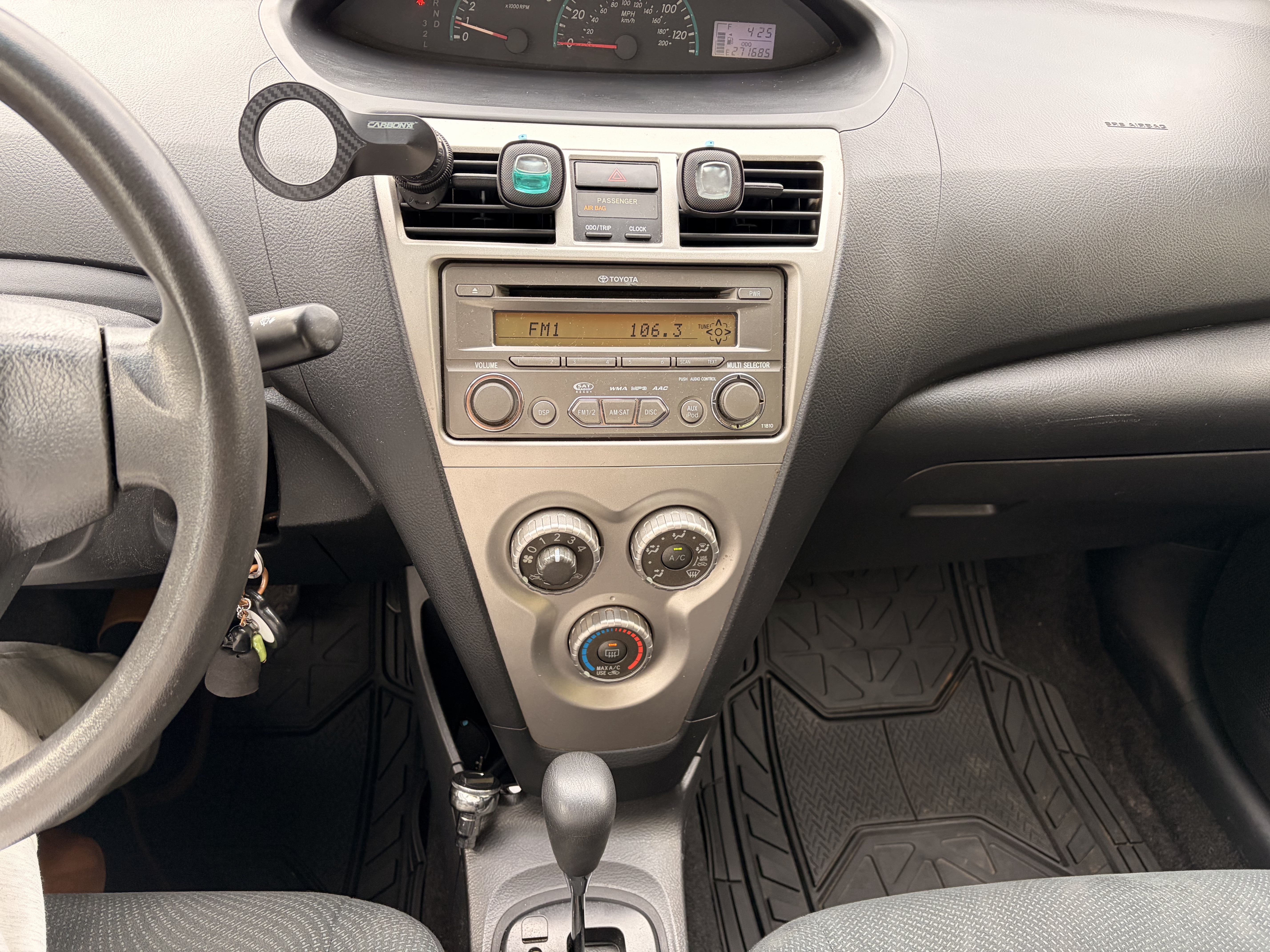 Used 2012 Toyota Yaris Sedan FWD image 14
