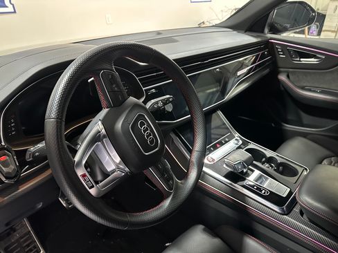 Used 2022 Audi RS Q8 image 11