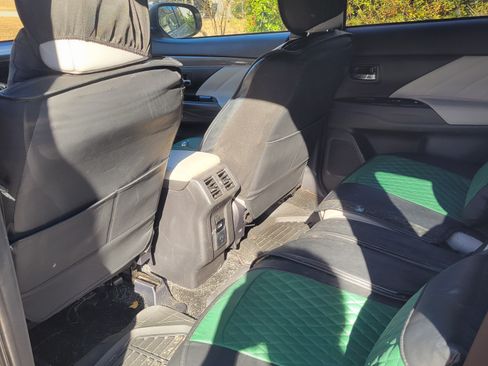 Used 2019 Mitsubishi Outlander GT image 10