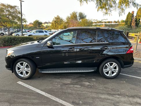Used 2012 Mercedes-Benz ML 350 BlueTEC 4MATIC image 19